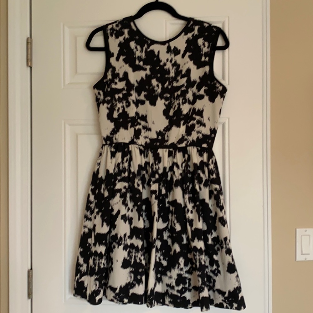 Lil black (and white!) dress